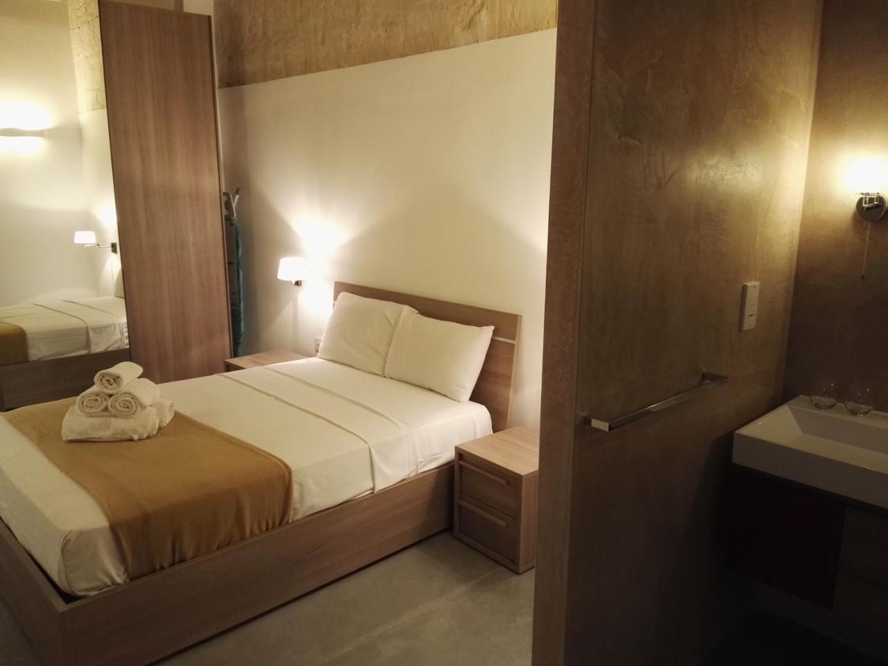 Vallettastay Zoe 1 Kültér fotó