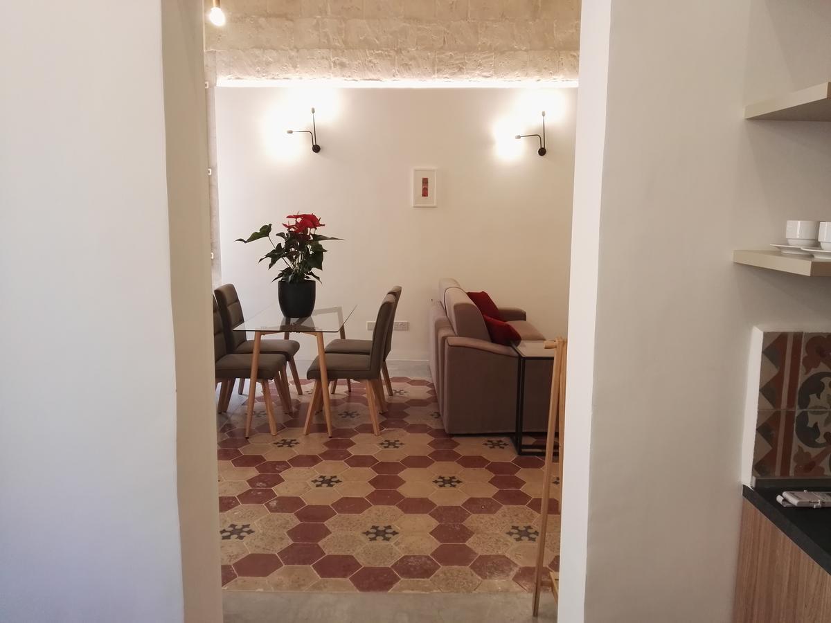 Vallettastay Zoe 1 Kültér fotó
